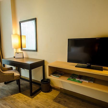 Rimkhobfa Urban Resort Bangkok Exterior photo