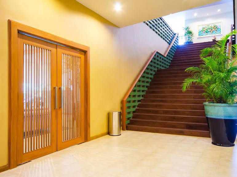 Rimkhobfa Urban Resort Bangkok Exterior photo